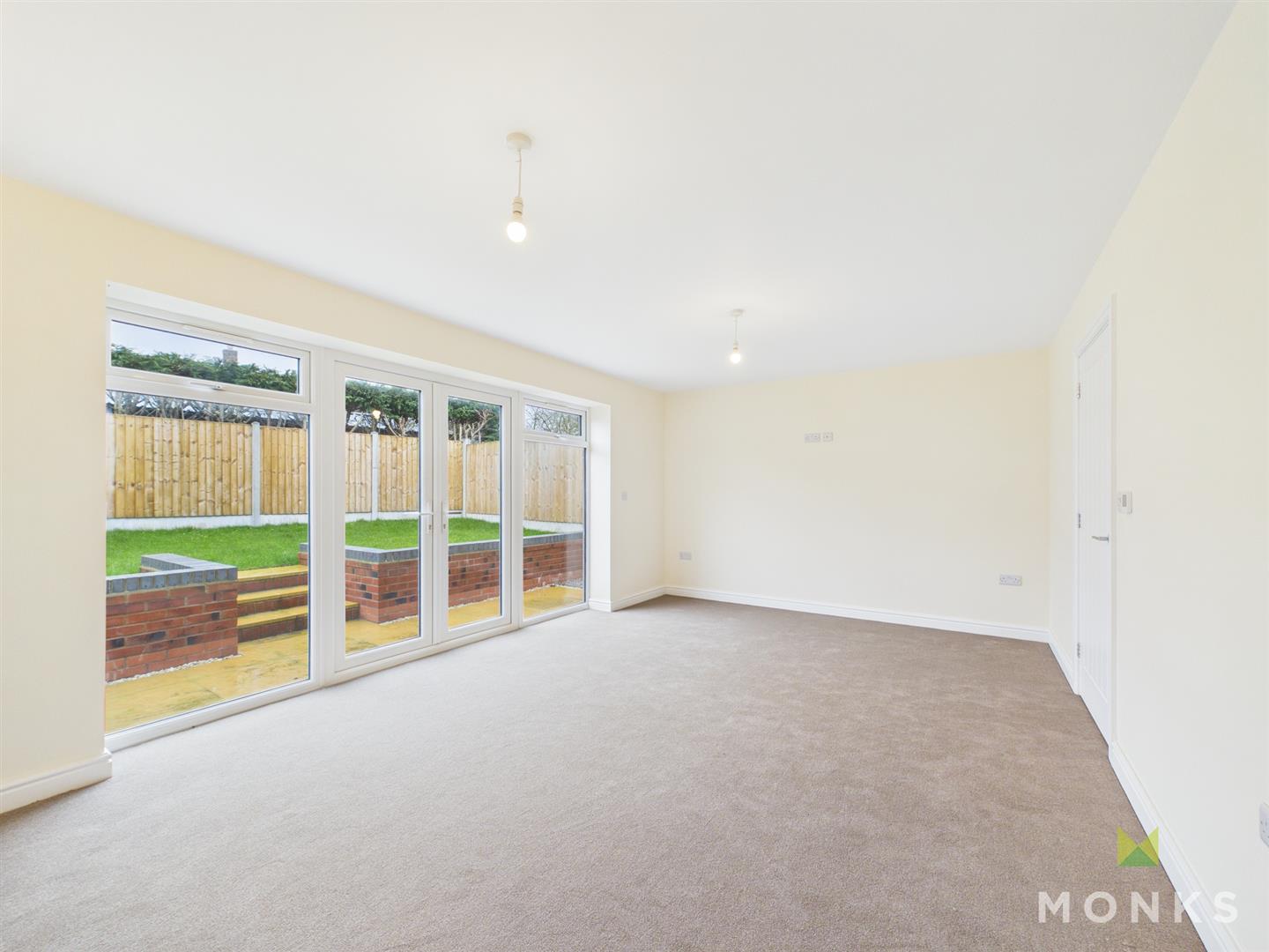 17 Queensway, Shrewsbury, SY4 1BD For Sale